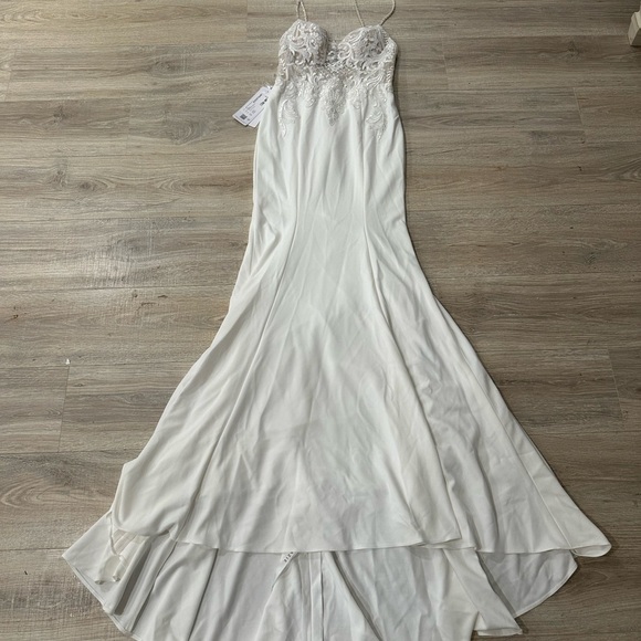 New AZAZIE SAFFRON Diamond White Champagne Mermaid Sweetheart Sequin Crepe Dress - Picture 11 of 16